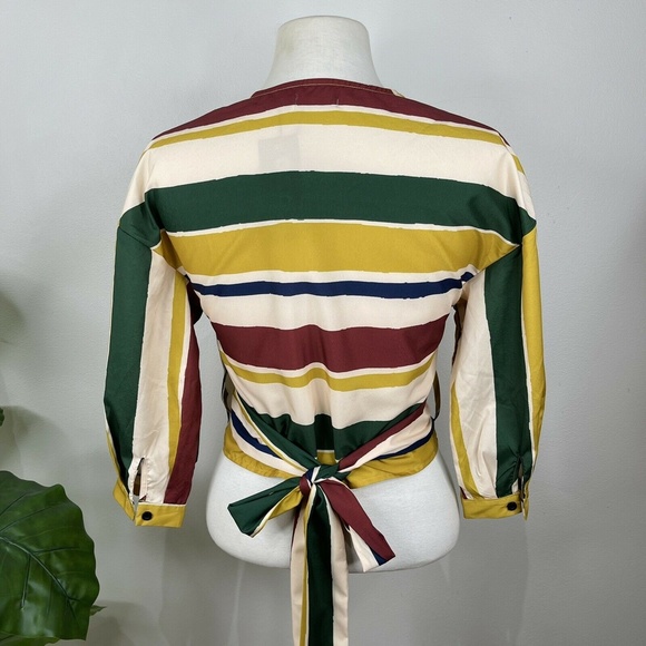 Boohoo Stripe Wrap Top Size 8 NWT - Picture 11 of 12